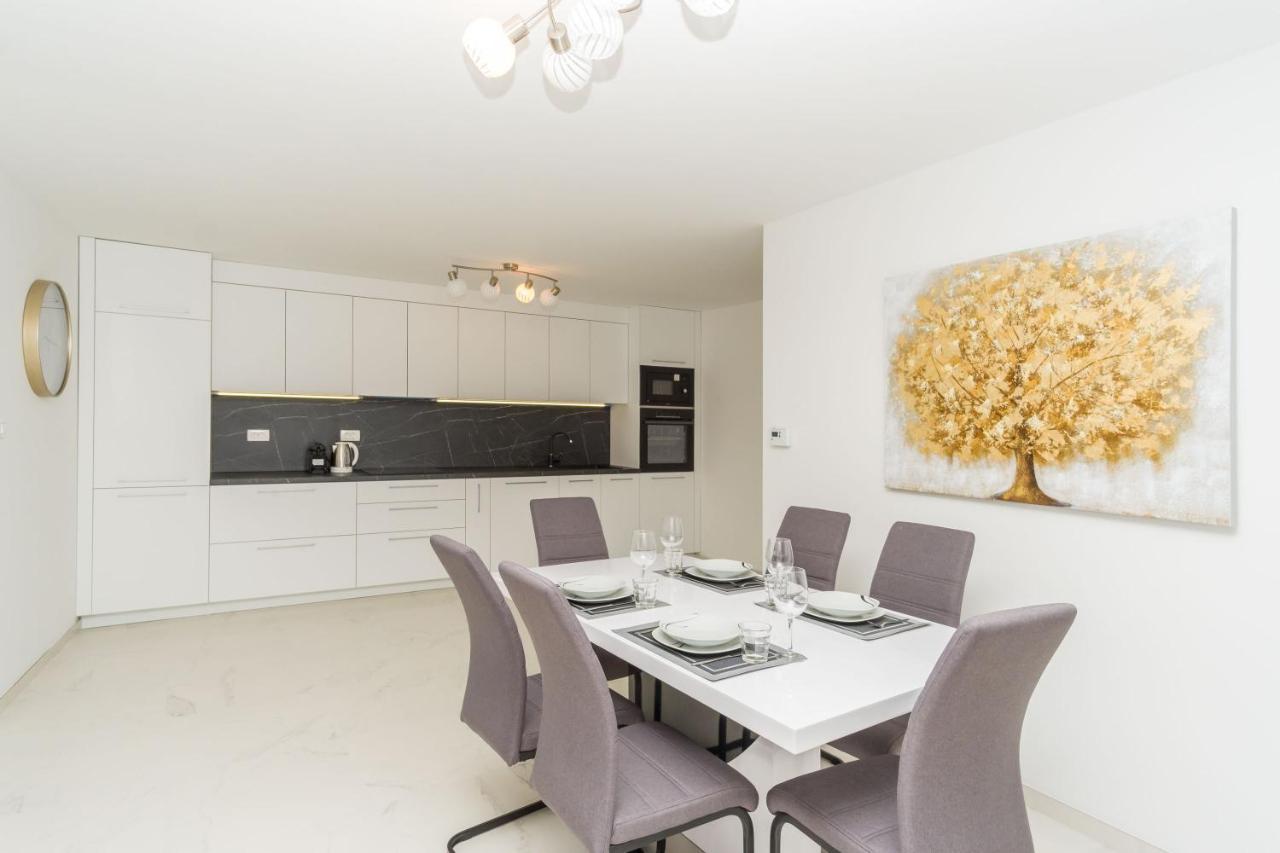 Apartmani Simi - The Sun Crikvenica Zewnętrze zdjęcie