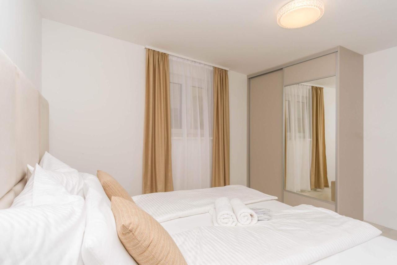 Apartmani Simi - The Sun Crikvenica Zewnętrze zdjęcie