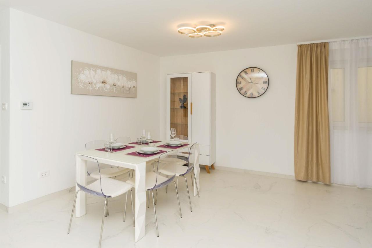 Apartmani Simi - The Sun Crikvenica Zewnętrze zdjęcie